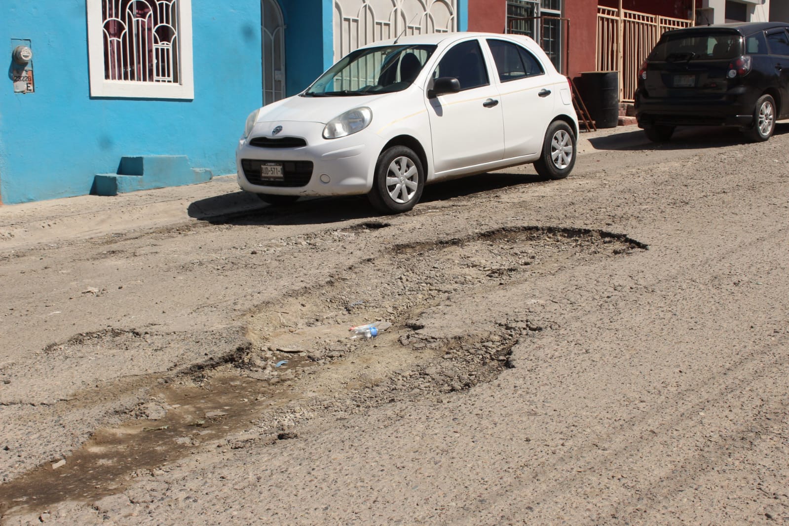 Galería de baches: los de Villa Fontana y Villa del Real