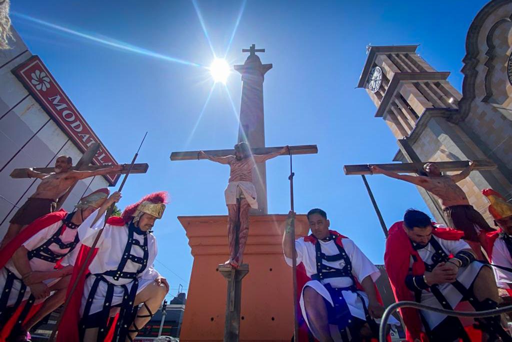 VIA CRUCIS